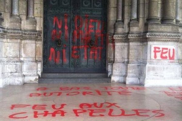 La basilique du Sacré Coeur profanée