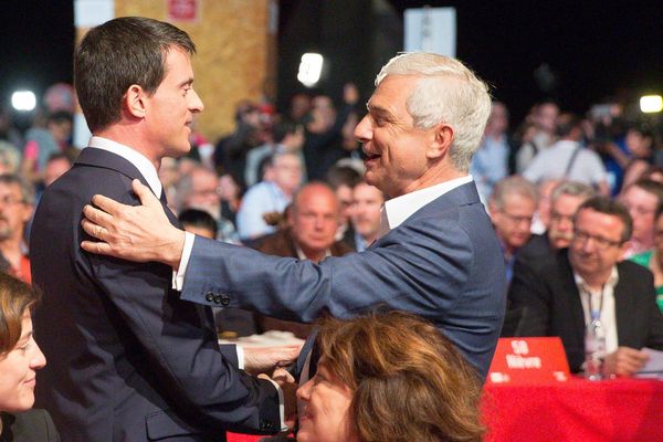 Manuel Valls et Claude Bartolone, à Poitiers, en juin 2015.