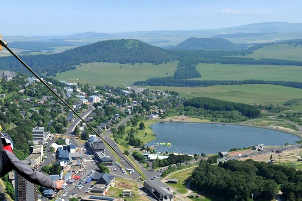 Comme de nombreux amoureux de sensations fortes, Martin Fourcade s'est essayé à la tyrolienne de Super-Besse, dans le Puy-de-Dôme. (Photo d'illustration)