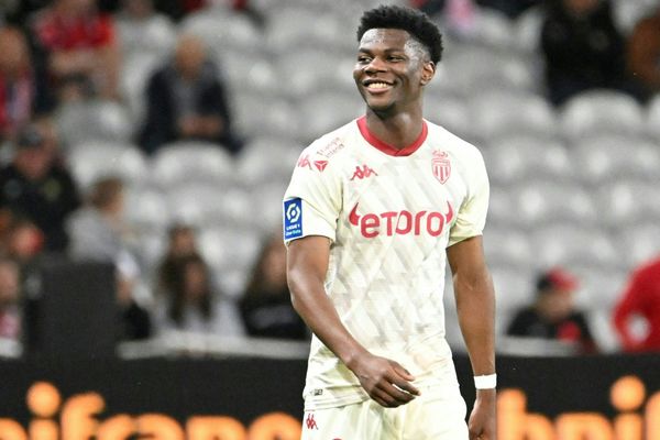 Aurélien Tchouaméni durant un match opposant Lille OSC à l'AS Monaco, au Stade Pierre de Villeneuve d'Ascq, le 6 mai 2022.