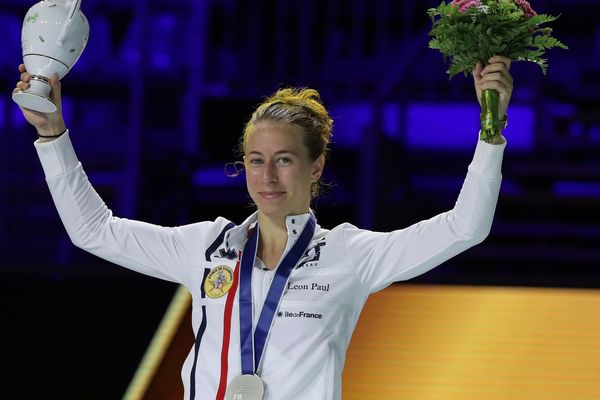 Aux Championnats du monde d'escrime en Hongrie, la fleurettiste Pauline Ranvier a décroché la médaille d'argent.