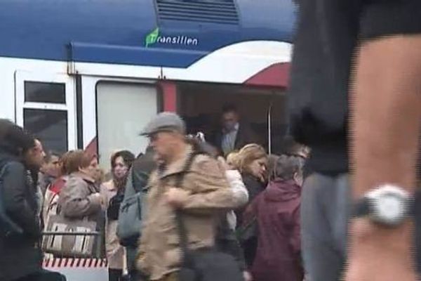 Des usagers du Transilien.