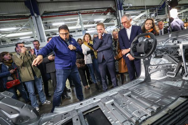 Visite du directeur de Stellantis et du ministre de l'Industrie à Sochaux, le 3 octobre 2024.