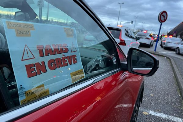 Opération escargot des taxis ce lundi 19 février au départ d'Entzheim