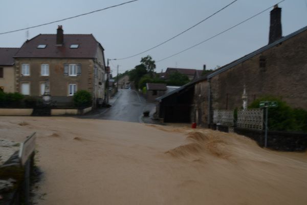 C'était le 8 juin dernier : 40 cm d'eau dans les rues de Fouchécourt.