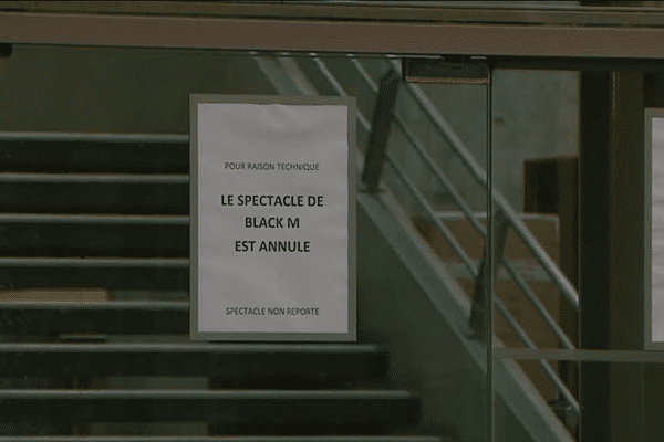 Le message affiché sur les portes des Docks Océanes du Havre