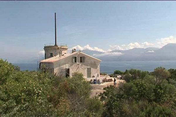 Le sémaphore de La Mortella, au large de Saint-Florent. 