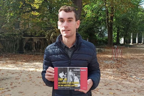 Doctorant en histoire à 'l'Université de Besançon, Anthony Soares a rassemblé dans son livre ses 50 anecdotes préférées, trouvées dans les colonnes du "Petit Comtois", publiées entre 1883 et 1944