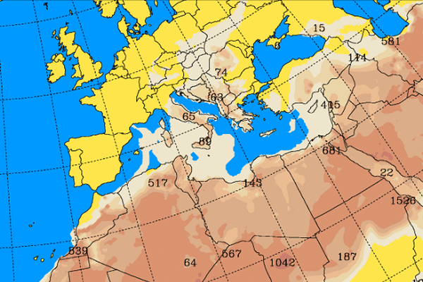 Ce sont des particules fines provenant du désert qui polluent le sud de la Corse. 