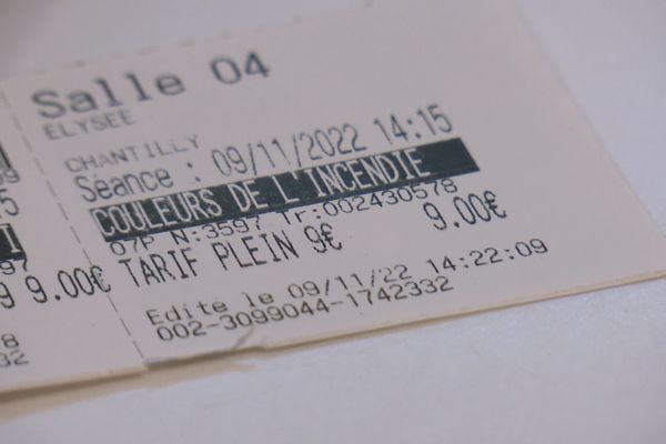 Exemple de ticket de cinéma, pour une séance le tarif plein est de 9 euros.