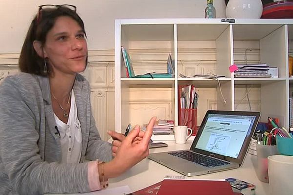 Cécile Hautefeuille sort un livre pour dénoncer inefficacité de pôle emploi - 6 mai 2017 