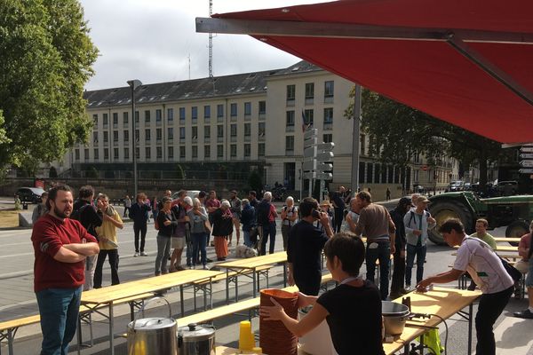 Manifestation devant la préfecture de Nantes, les Zadistes réclament l'attribution des terres, le 17 septembre 2019