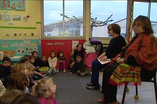 Léona Pistre - interventions de sensibilisation à la différence dans des écoles occitanes.