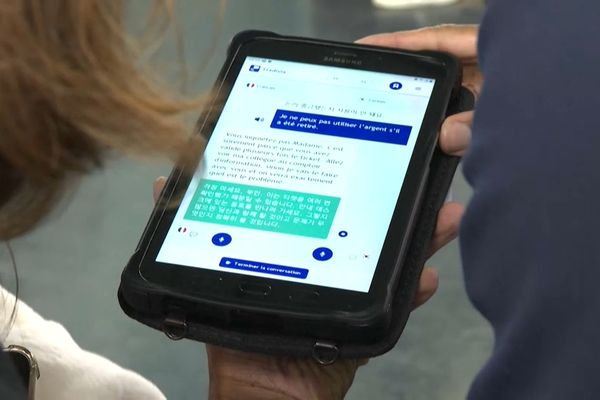 Disponible en 16 langues, la RATP espère que cette application facilitera le séjour des touristes et aidera les agents dans leurs missions quotidiennes