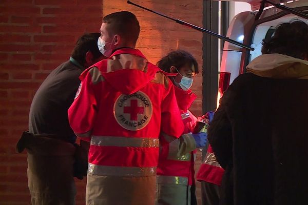 La Croix-Rouge organise des maraudes dans les rues de Toulouse quatre soirs par semaine.