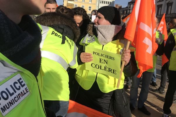 Les policiers municipaux de Clermont-Ferrand ont fait grève, ce vendredi 6 décembre.