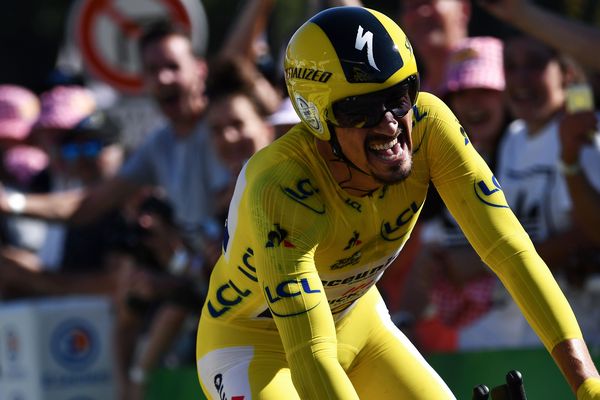 Vendredi 19 juillet, lors de la 13e étape du Tour de France, Julian Alaphilippe a été en tête à tous les intermédiaires alors que le contre-la-montre n’est pas sa spécialité. 