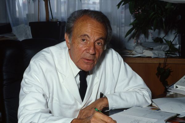 Le professeur François Jacob en 1989.