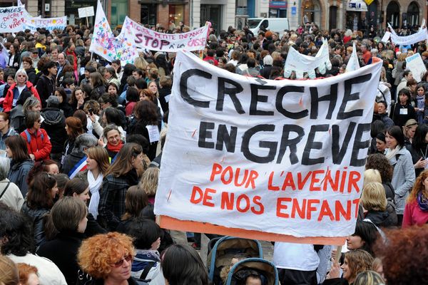 Les crèches en danger ont mobilisé des centaines de manifestants par le passé