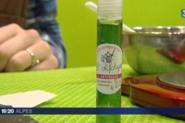 Les cosmétiques fait maison sont de plus en plus à la mode.