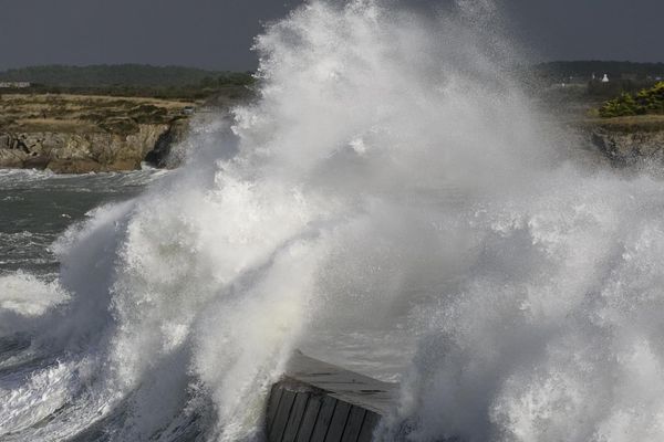 La vigilance orange vague-submersion court jusqu'àu mardi 4 Mars