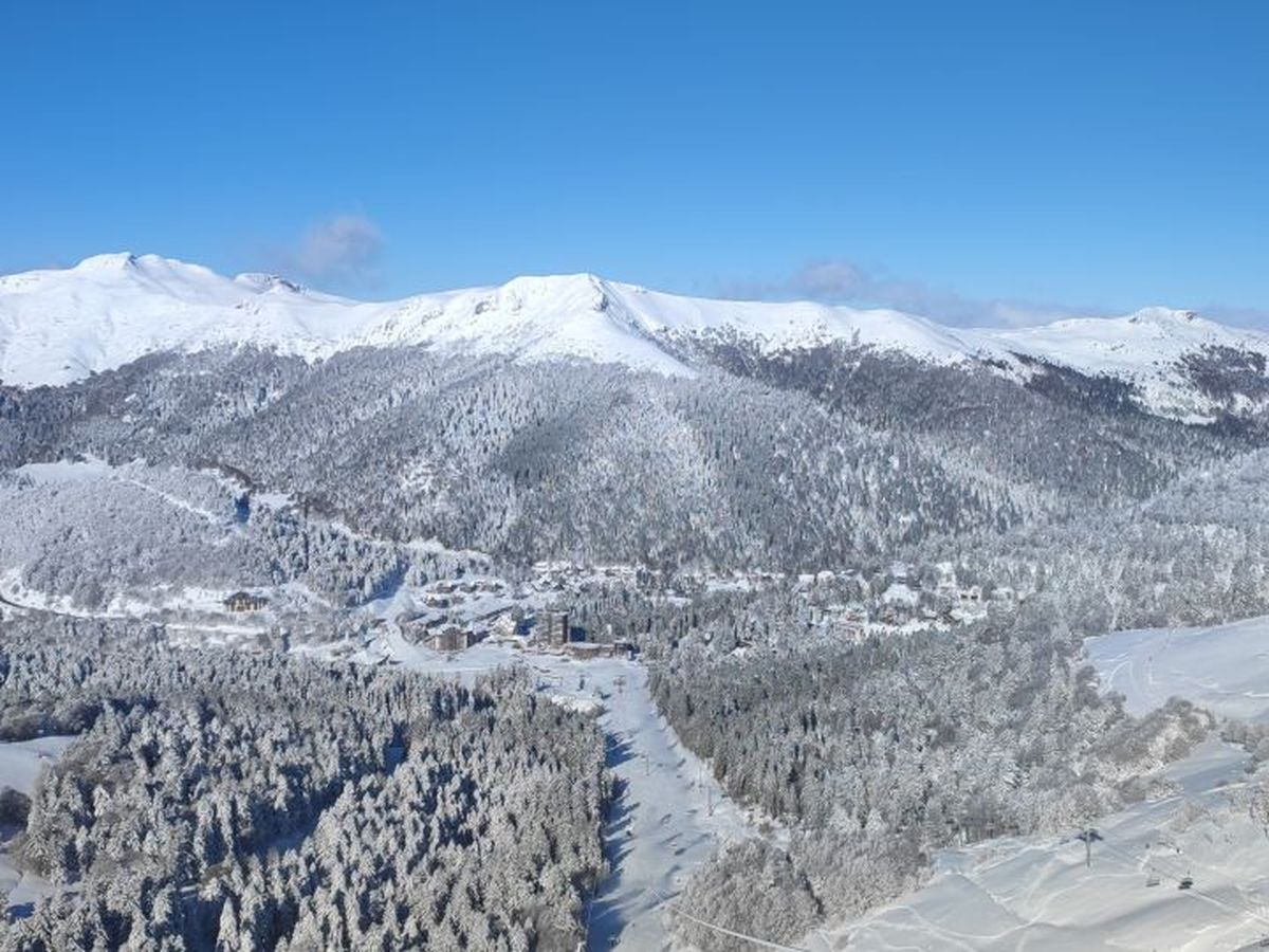 Hauteur de neige, pistes ouvertes : où skier ce week-end en Auvergne