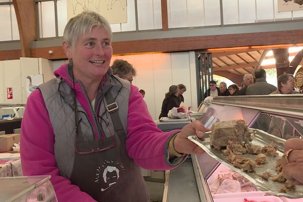 Anne Roudier, productrice de canard à Teillots, à la foire grasse de Brive