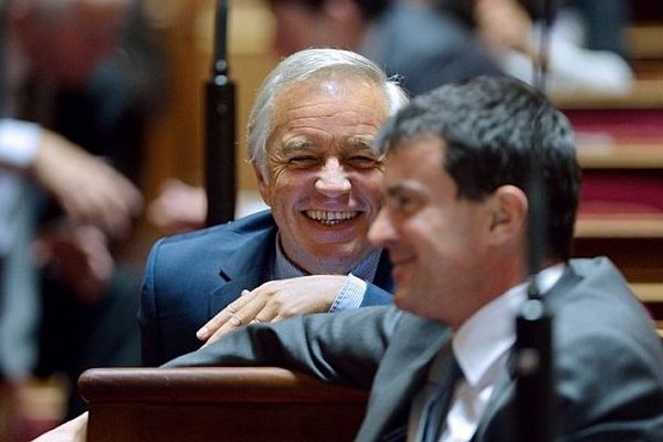 François Rebsamen soutient l'action du ministre de l'Intérieur.