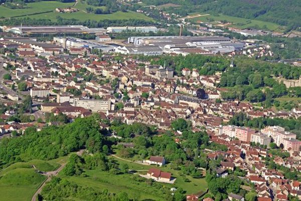 La commune de Montbard, en Côte d'Or, compte près de 6 000 habitants