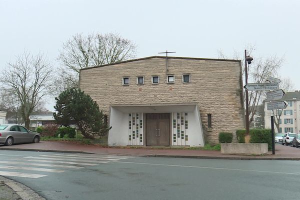 La tranquillité de l'église Saint-Joseph de Creil a été perturbée par l'installation d'un point de vente de drogue.