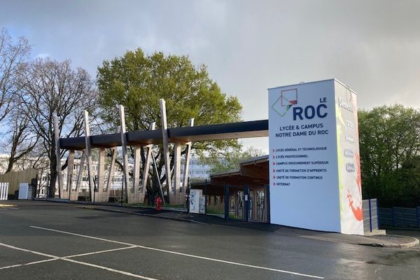 Le lycée Notre-Dame du Roc à La Roche-sur-Yon a reçu des menaces d'attentat