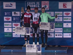 Chez les hommes, David Menut a réalisé une performance éclatante, s'imposant en solitaire pour décrocher sa quatrième victoire de la saison. Il remporte également le classement général, confirmant son statut de leader du circuit national.