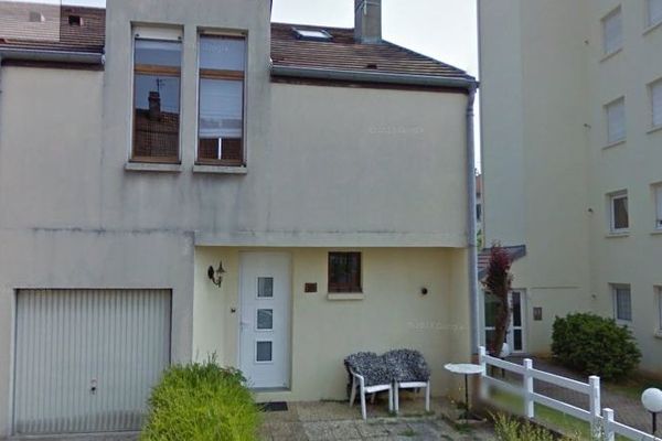 Le drame se serait produit dans cette maison, au 10 rue Romain Roussel, à Besançon.