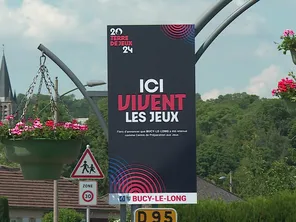 Le panneau "ici vivent les Jeux" à l'entrée de la commune de Bucy-le-Long dans l'Aisne.