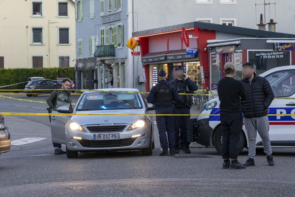 L'homme a été abattu par balles en pleine rue au 112, rue du Général Leclerc à Seloncourt (Doubs) le 5 novembre 2024.