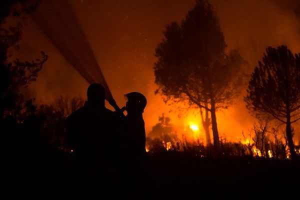 Des centaines de pompiers mobilisés toute la nuit 