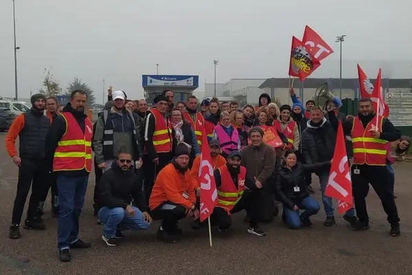 Une cinquantaine de salariés de la société Eurial étaient en grève jeudi et vendredi 1 novembre, ils sont retournés au travail.