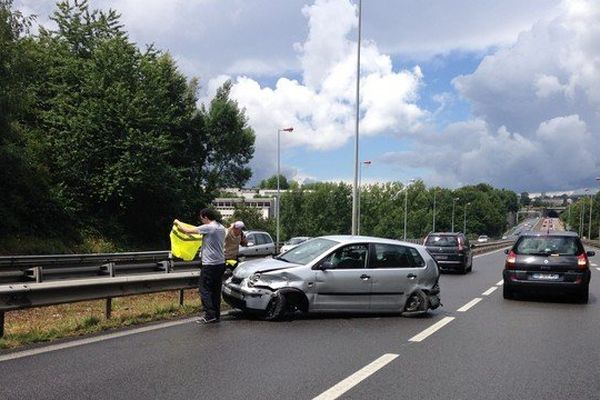 Au niveau de la sortie 32 vers Boisseuil, un jeune conducteur a perdu le contrôle de son véhicule.