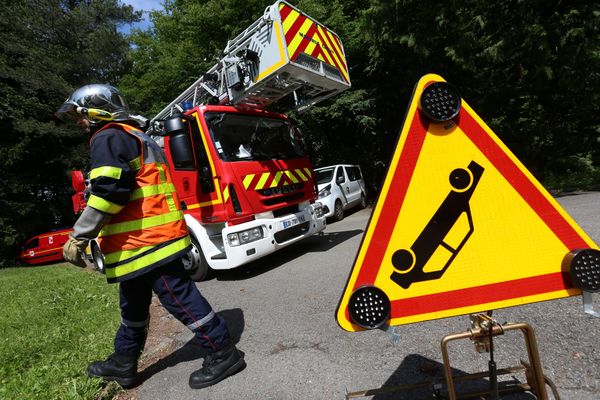 Une femme de 42 ans est décédée dans un accident de voiture ce lundi matin près d'Alès.