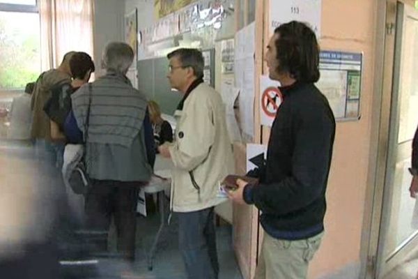 Un bureau de vote à Antibes