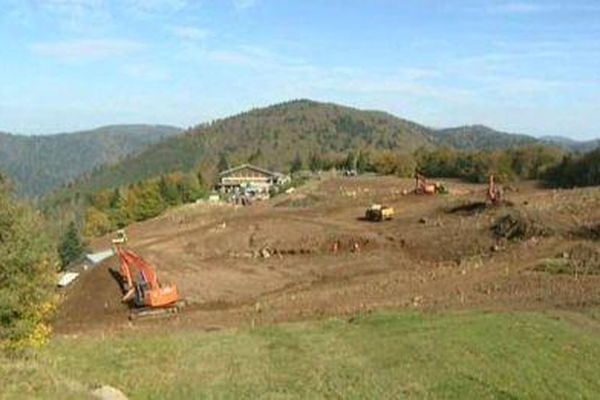 Les travaux d'aménagement de l'aire d'arrivée auront fait couler beaucoup de béton et encore plus d'encre.