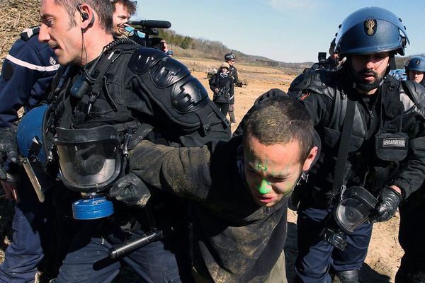 L'évacuation de la ZAD de Sivens le 6 mars 2015