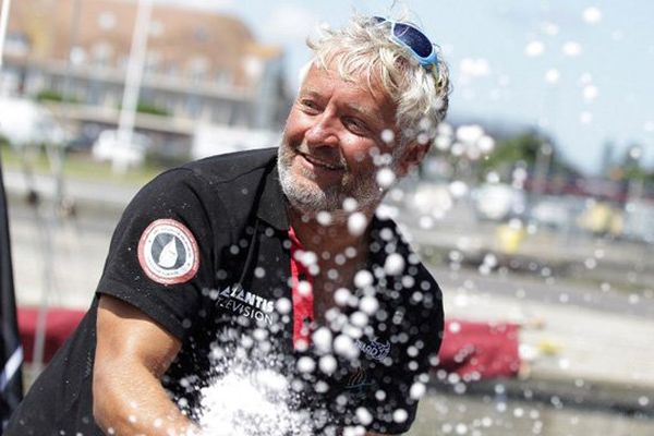 La joie du navigateur suisses Yvan Bourgnon ce mardi 23 juin à Ouistreham