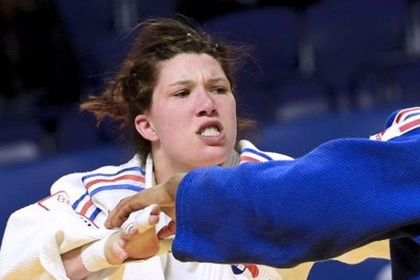 Hélène Receveaux, licenciée à l'USOLJJ remporte la médaille d'argent au Paris Grand Slam  en -57 kg