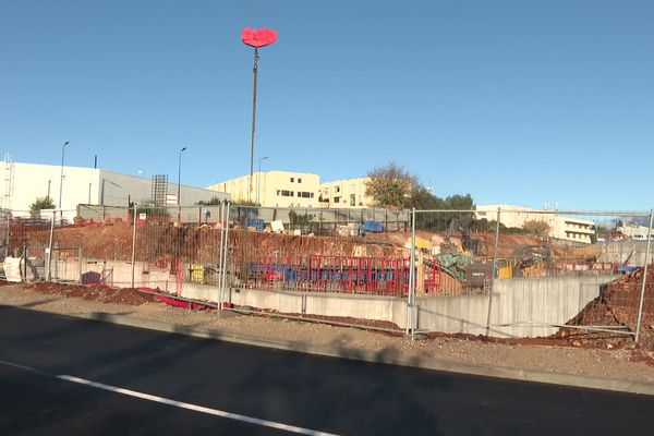 L'emplacement du futur Lidl était auparavant occupé par un Conforma, une zone désaffectéedepuis longtemps et en travaux actuellement.