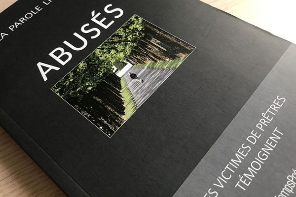 Le livre "Abusés" aux éditions Le Temps Présent, ne paraîtra pas. L'association La Parole Libérée est convoquée, avec l'éditeur, au Tribunal de Lyon, lundi 6 janvier.