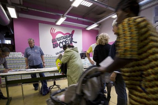 Dans un centre de distribution à Paris,en septembre 2015.