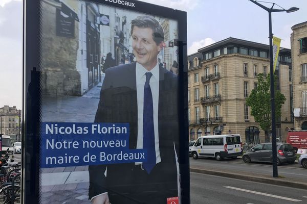 La campagne publicitaire sur les quais de Bordeaux