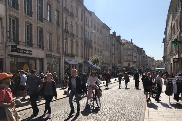 Ce samedi 21 septembres 2019, le centre ville de Nancy est réservé aux piétons et vélos pour la journée sans voitures.