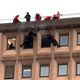 Les policiers du RAID de Lyon donnent l'assaut au 7éme étage du bâtiment des territoires DDT.